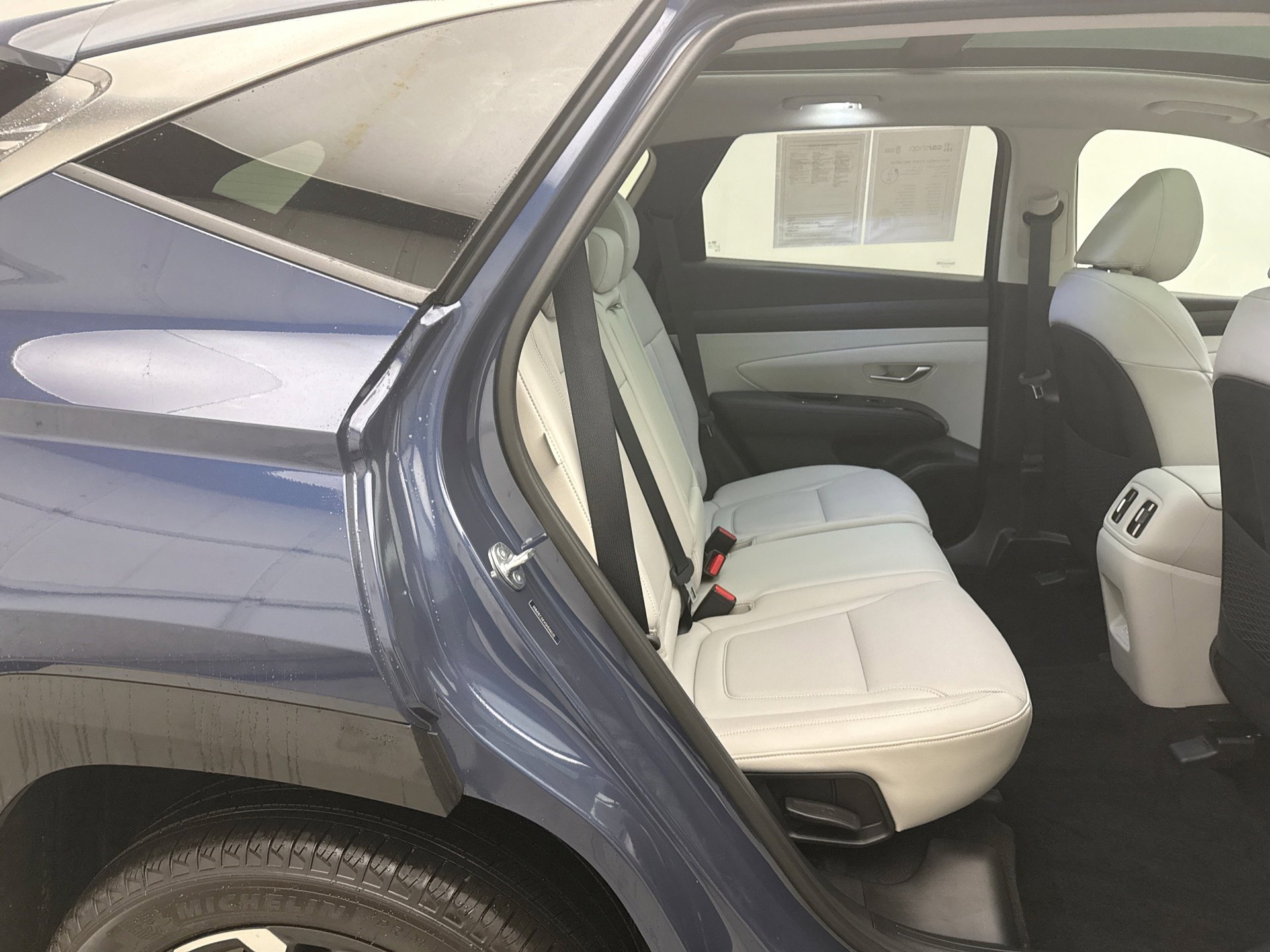 Used 2025 Hyundai Tucson Limited image 21