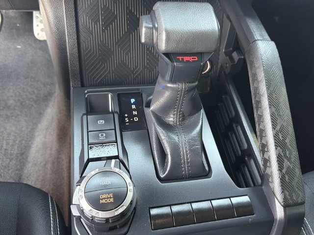 Used 2024 Toyota Tacoma TRD Sport AWD/4WD image 24