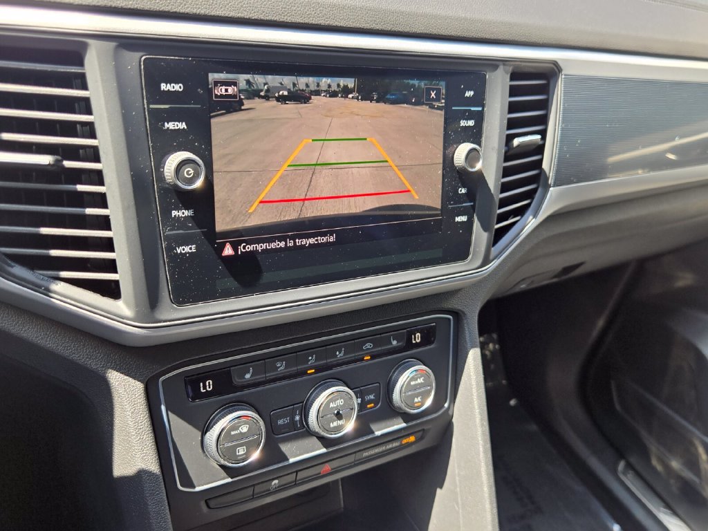 Used 2021 Volkswagen Atlas SE w/ Panoramic Sunroof Package FWD image 23