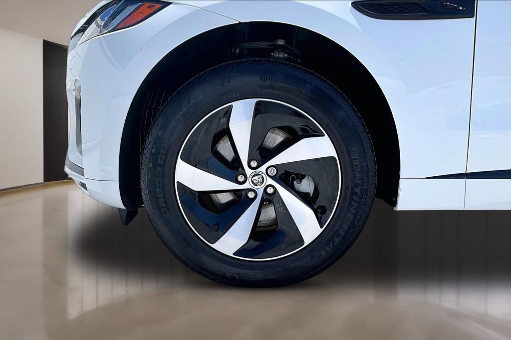 Used 2024 Jaguar F-PACE R-Dynamic S AWD/4WD image 32