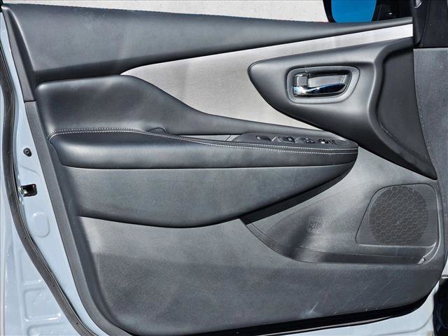 Used 2024 Nissan Murano SV w/ SV Midnight Edition Package image 10