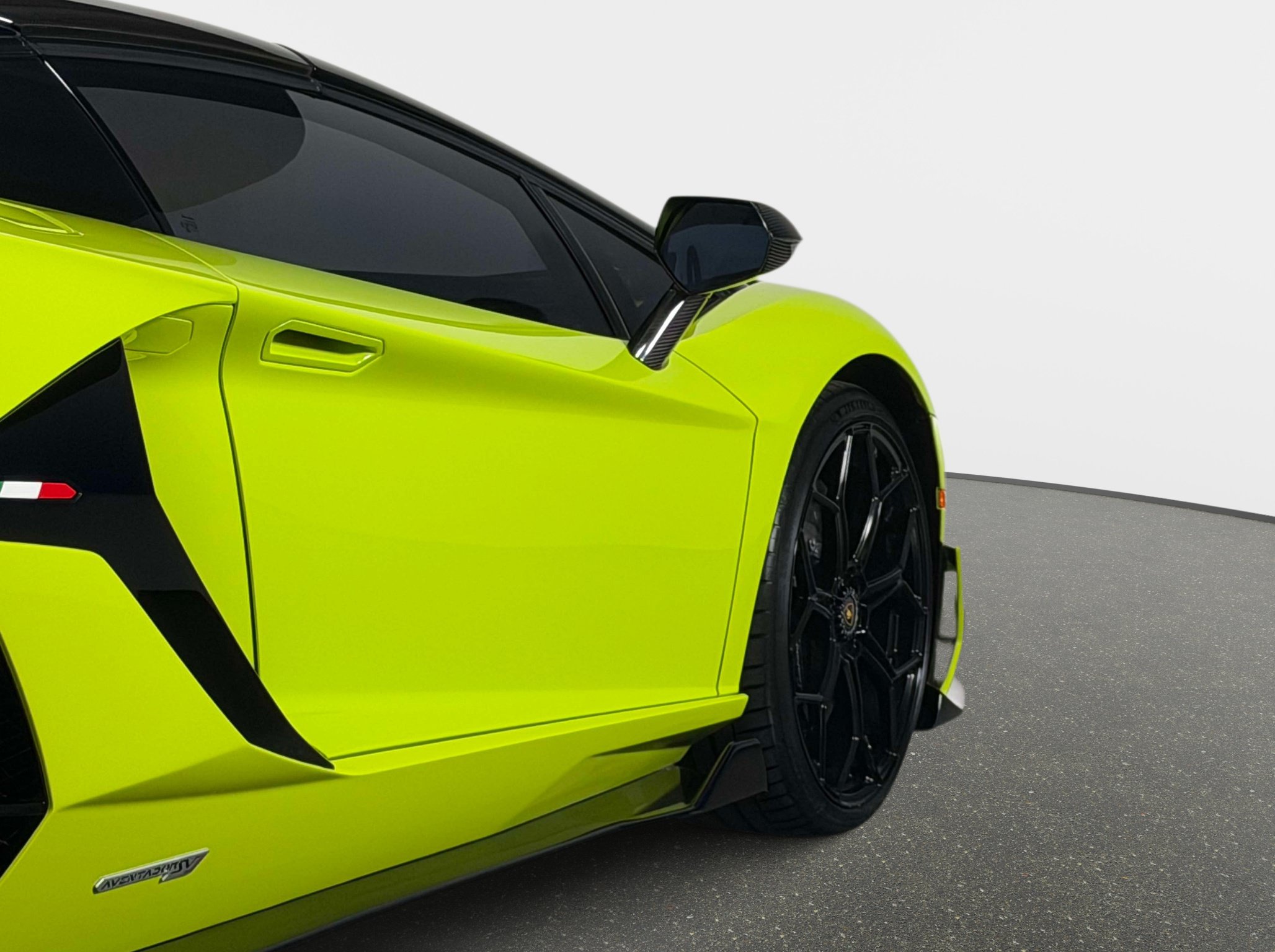 Used 2020 Lamborghini Aventador SVJ AWD/4WD image 11