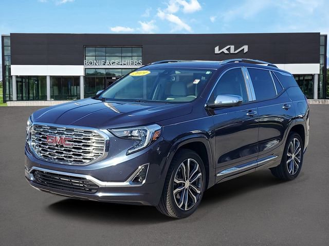 Used 2019 GMC Terrain Denali w/ Advanced Safety Package image 2