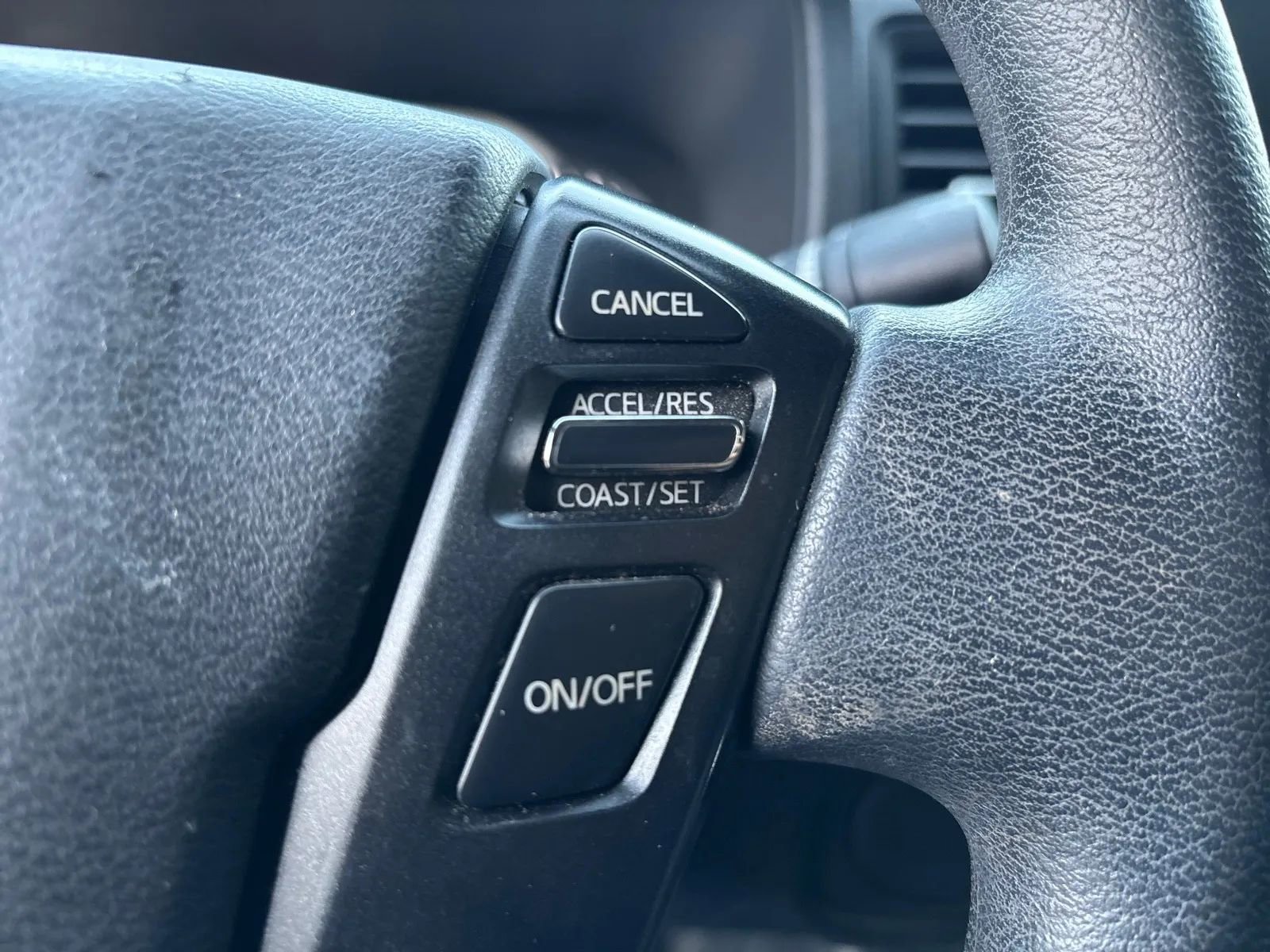 Used 2024 Nissan Frontier S RWD image 15