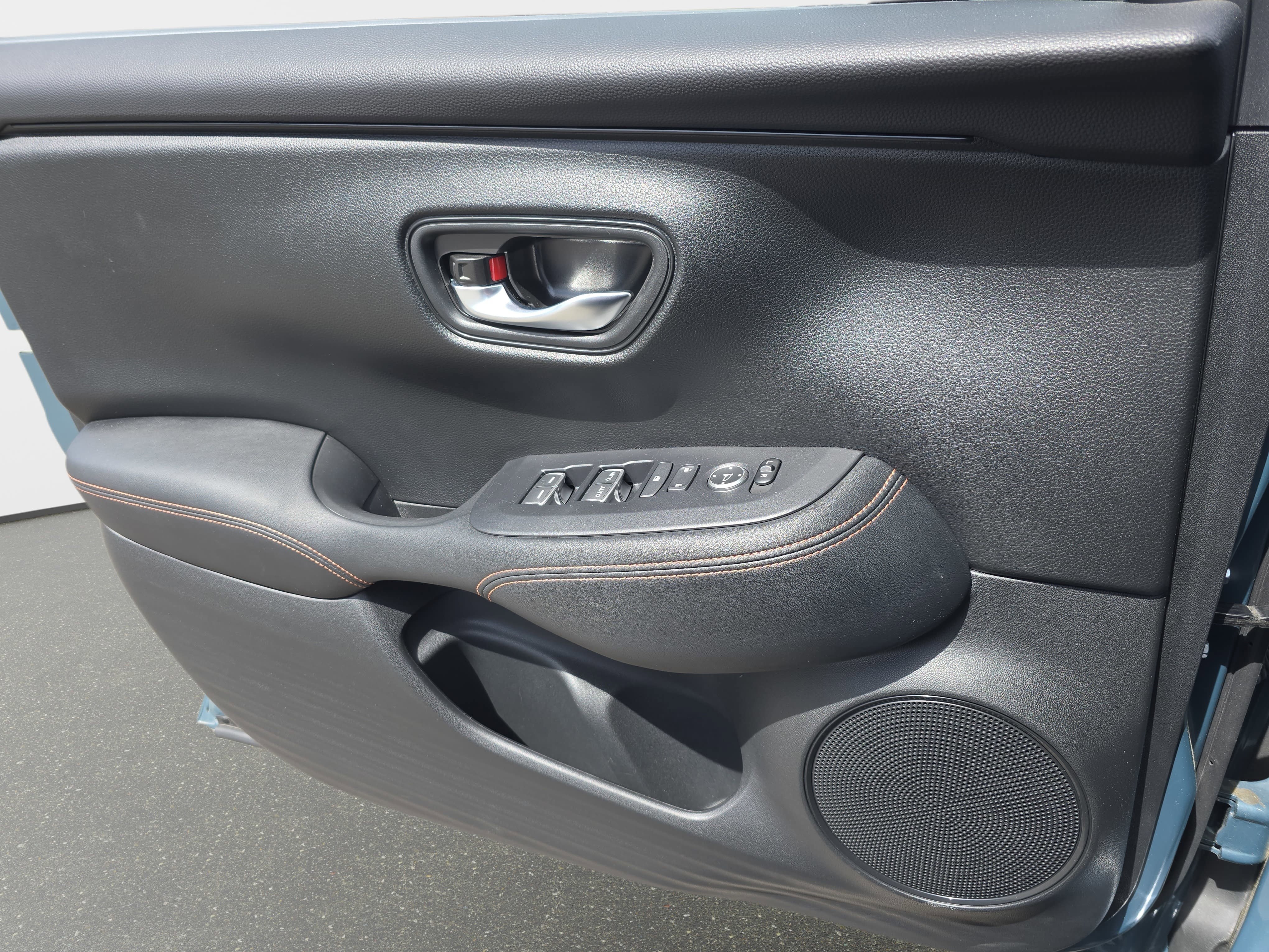 Used 2024 Honda HR-V Sport image 22