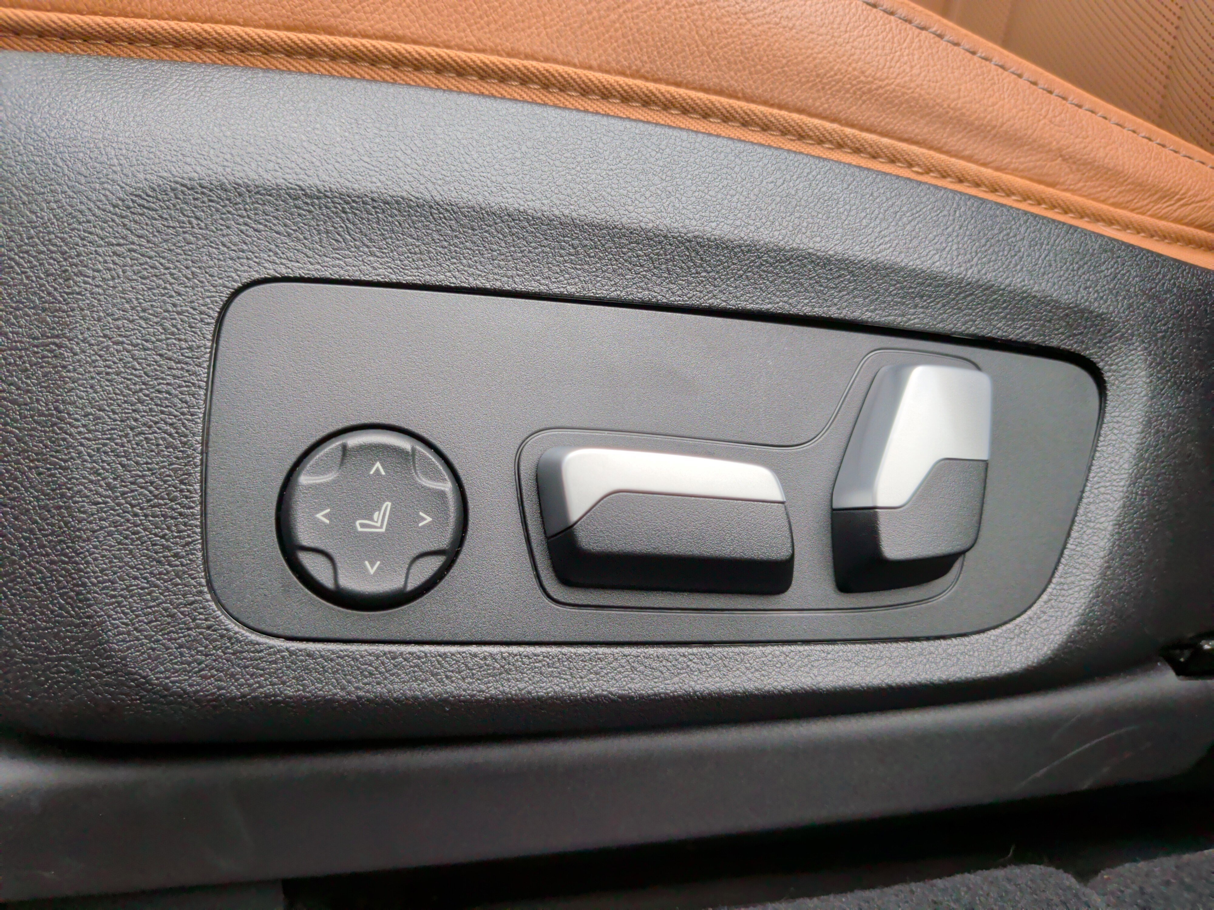 Used 2023 BMW X3 xDrive30i w/ M Sport Package image 27