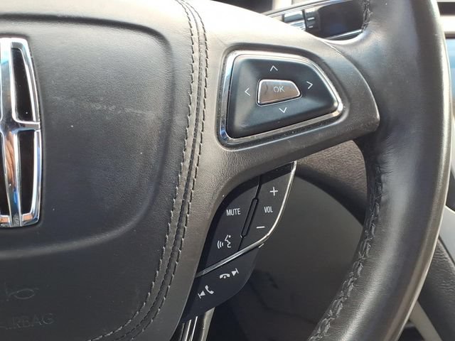 Used 2017 Lincoln MKZ Select w/ Select Plus Package FWD image 18