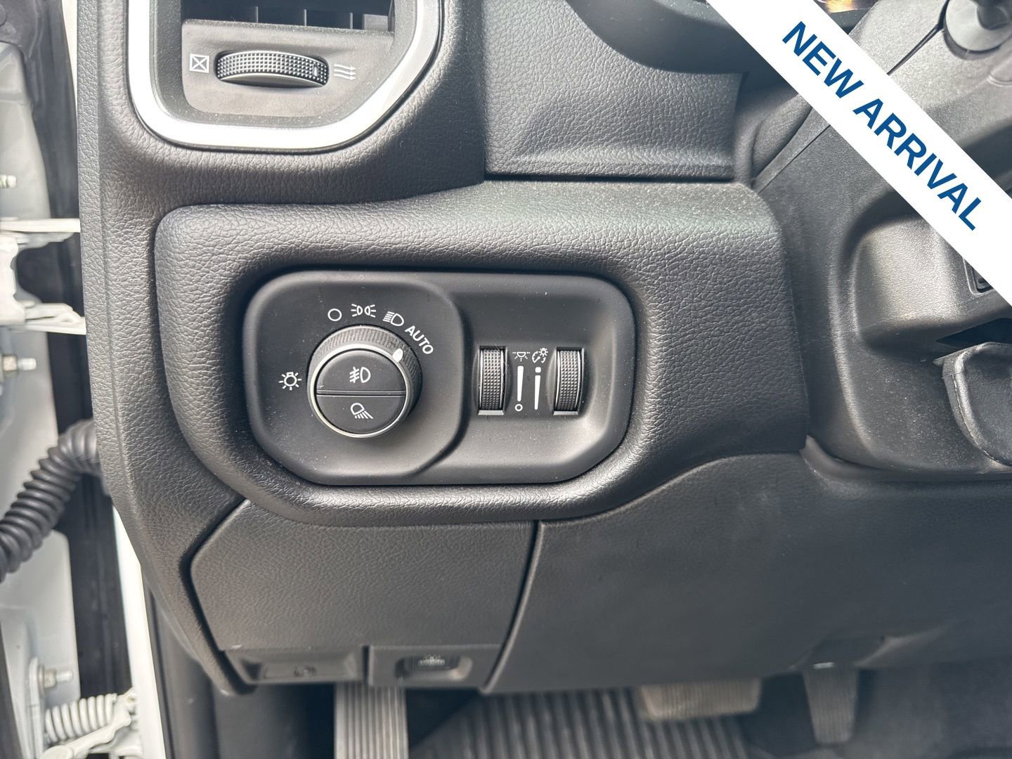 Used 2025 RAM 3500 Laramie w/ Night Edition image 21