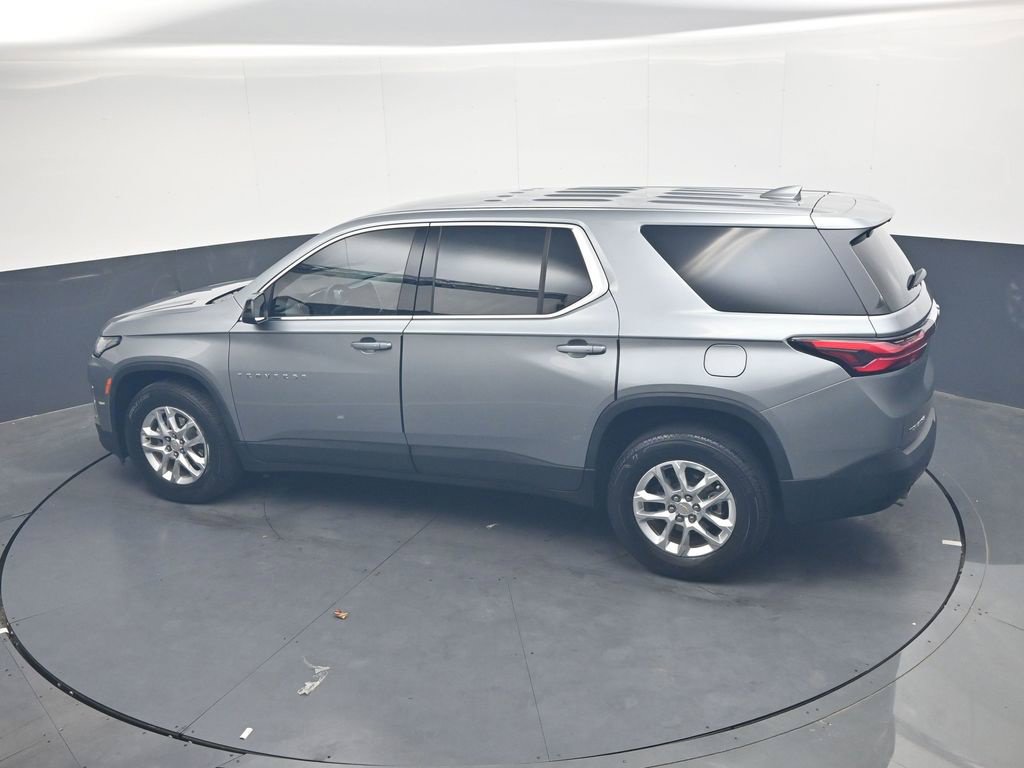 Used 2023 Chevrolet Traverse LS FWD image 24