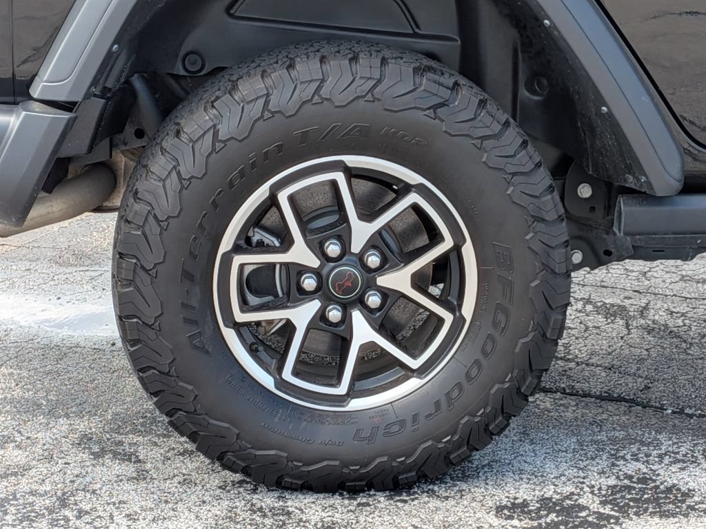 Used 2024 Jeep Wrangler Unlimited Rubicon AWD/4WD image 11