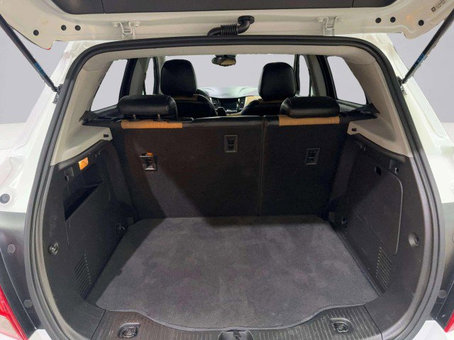Used 2020 Chevrolet Trax LT w/ LT Convenience Package image 53
