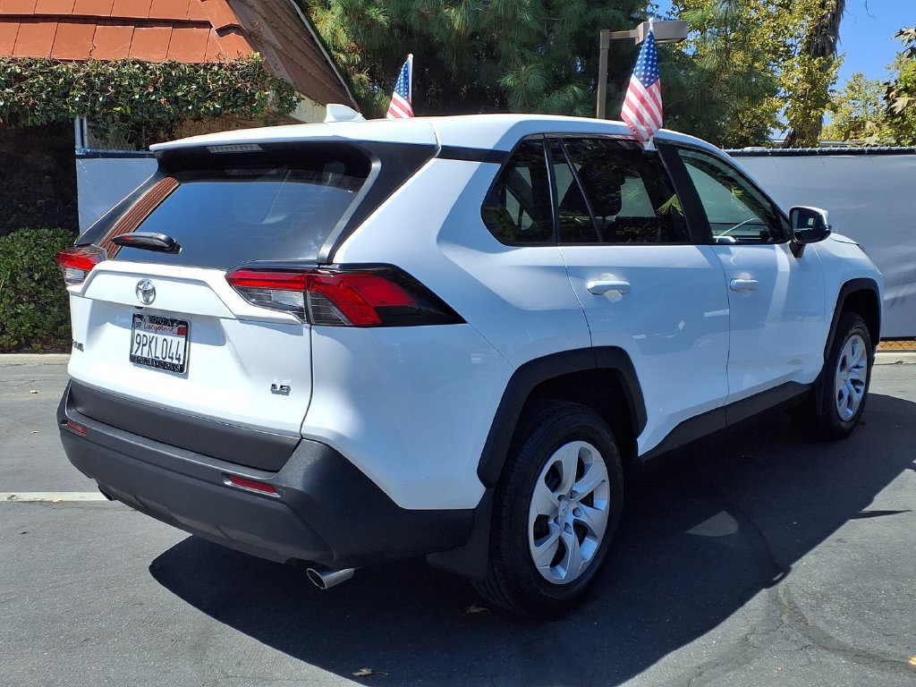 Certified 2024 Toyota RAV4 LE FWD image 6