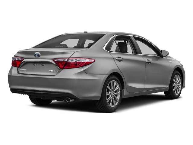 Used 2017 Toyota Camry XLE w/ Moonroof Package FWD image 2