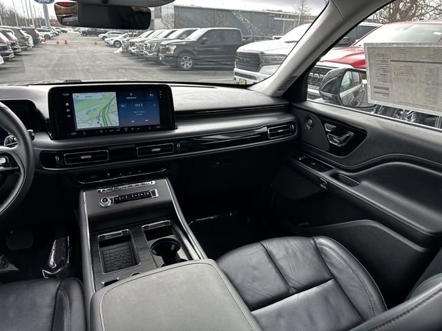 Certified 2025 Lincoln Aviator Reserve image 17