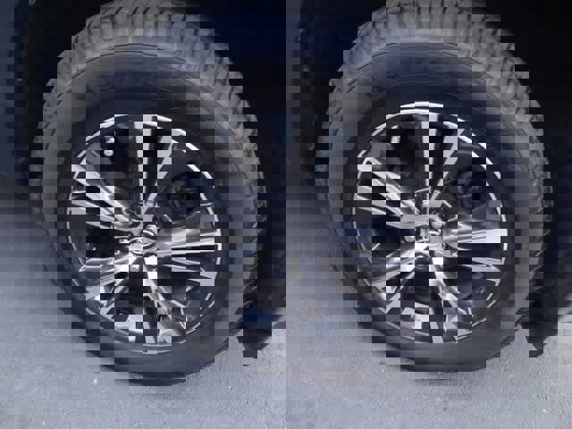 Used 2019 Toyota Highlander Plus image 14