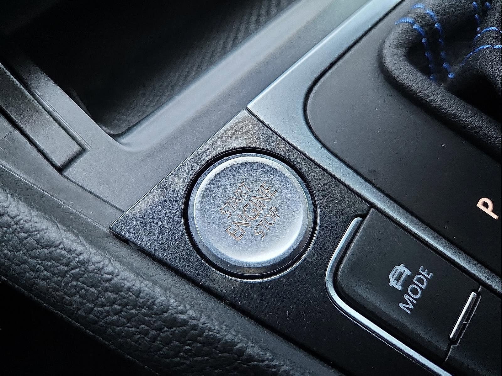 Used 2018 Volkswagen e-Golf SEL Premium image 20