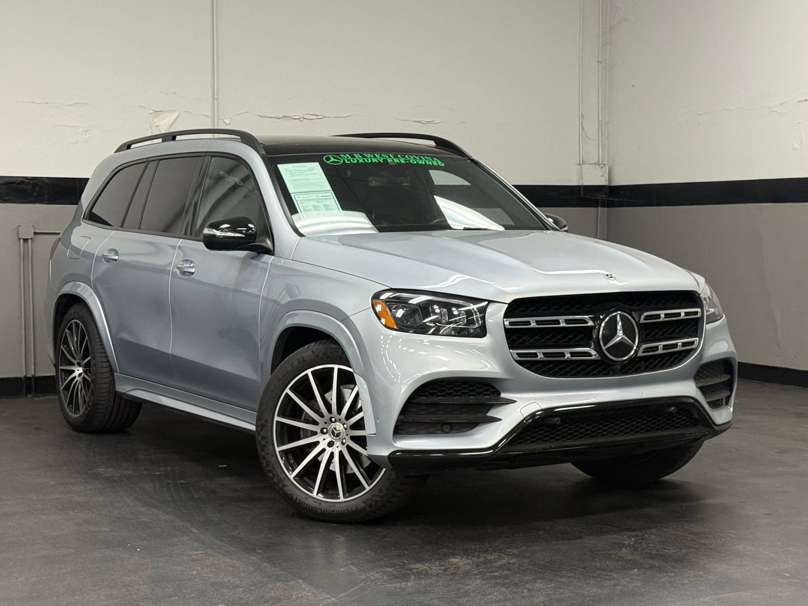 Used 2022 Mercedes-Benz GLS 450 4MATIC image 2