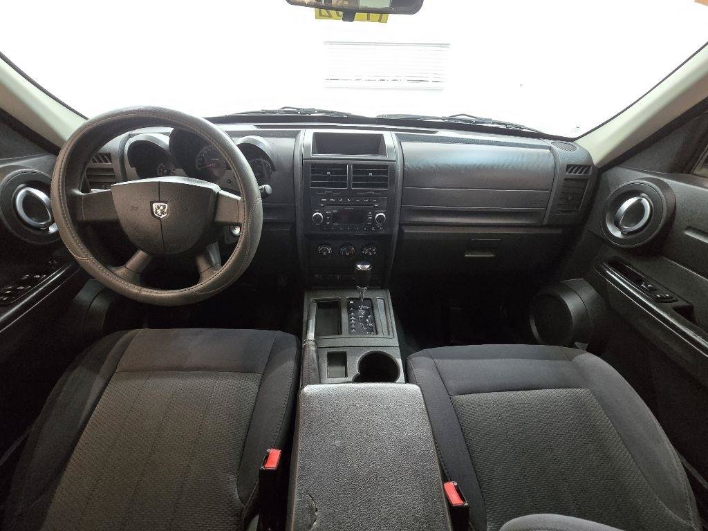 Used 2011 Dodge Nitro Heat RWD image 12