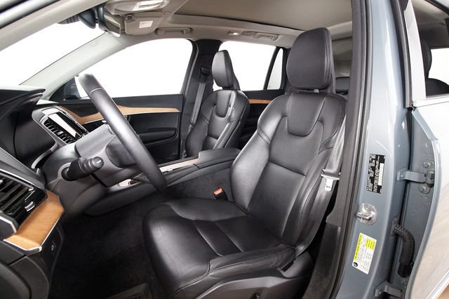 Certified 2023 Volvo XC90 B6 Plus w/ Protection Package Premier AWD/4WD image 15