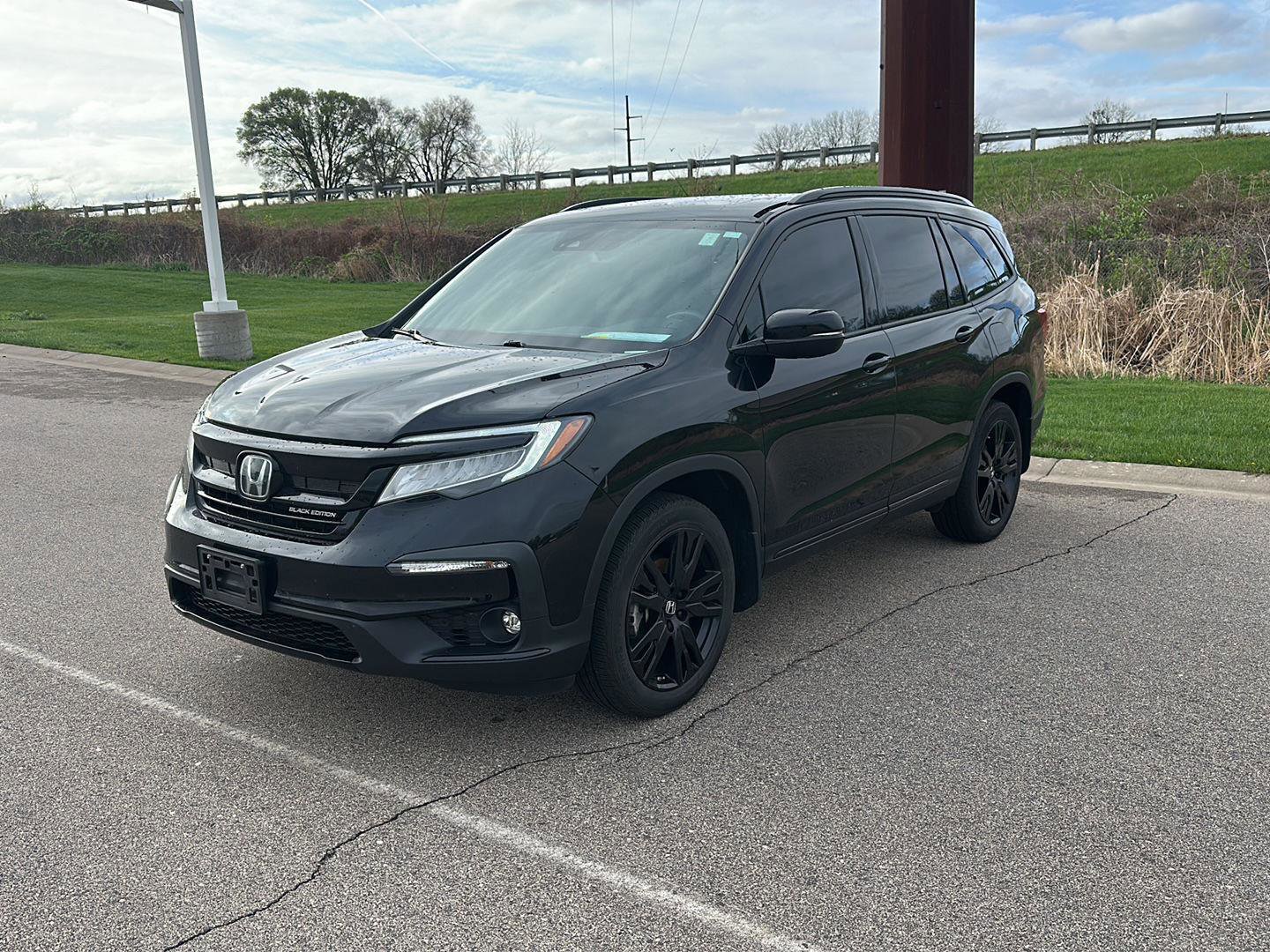 Used 2022 Honda Pilot Black Edition image 7