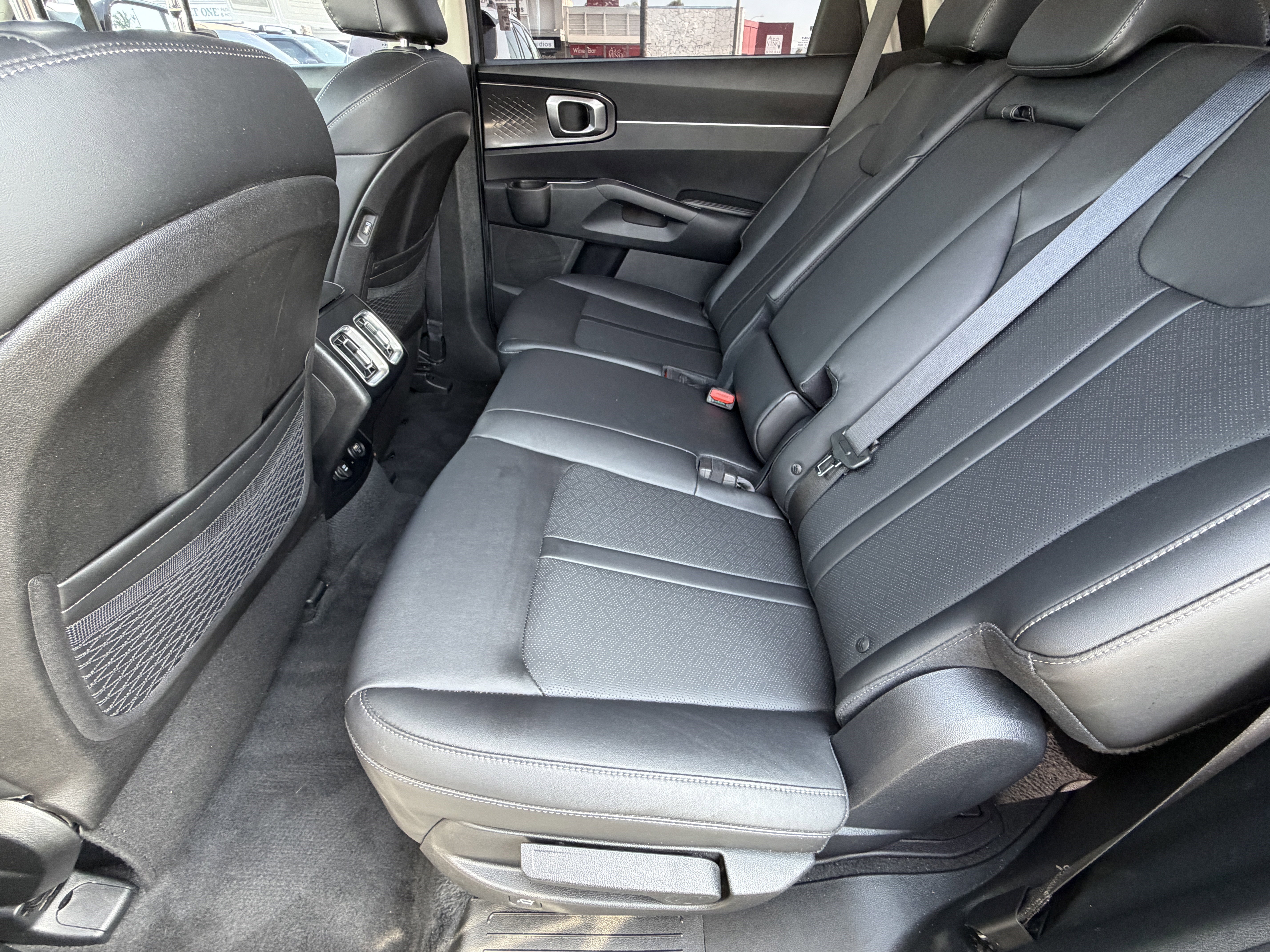 Certified 2022 Kia Sorento S w/ Panoramic Sunroof Package FWD image 28