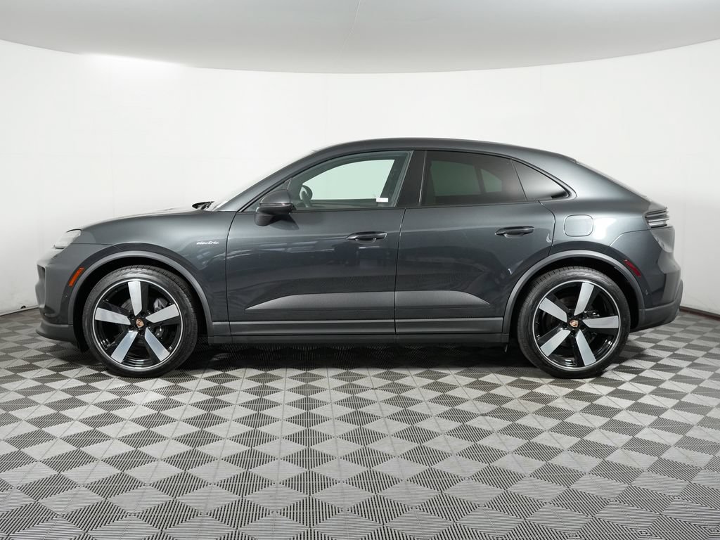 Certified 2025 Porsche Macan 4 Electric AWD/4WD image 2