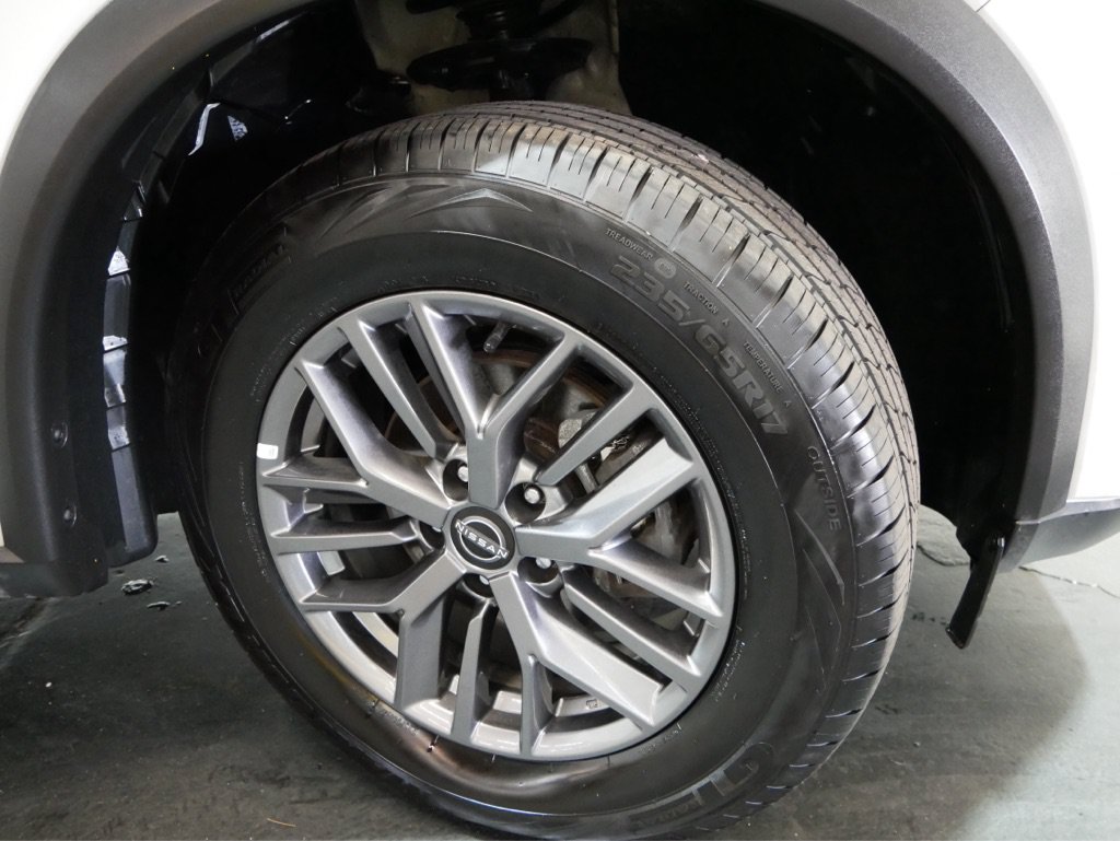 Used 2023 Nissan Rogue S AWD/4WD image 4
