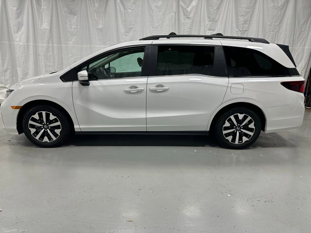 Used 2025 Honda Odyssey EX-L image 4