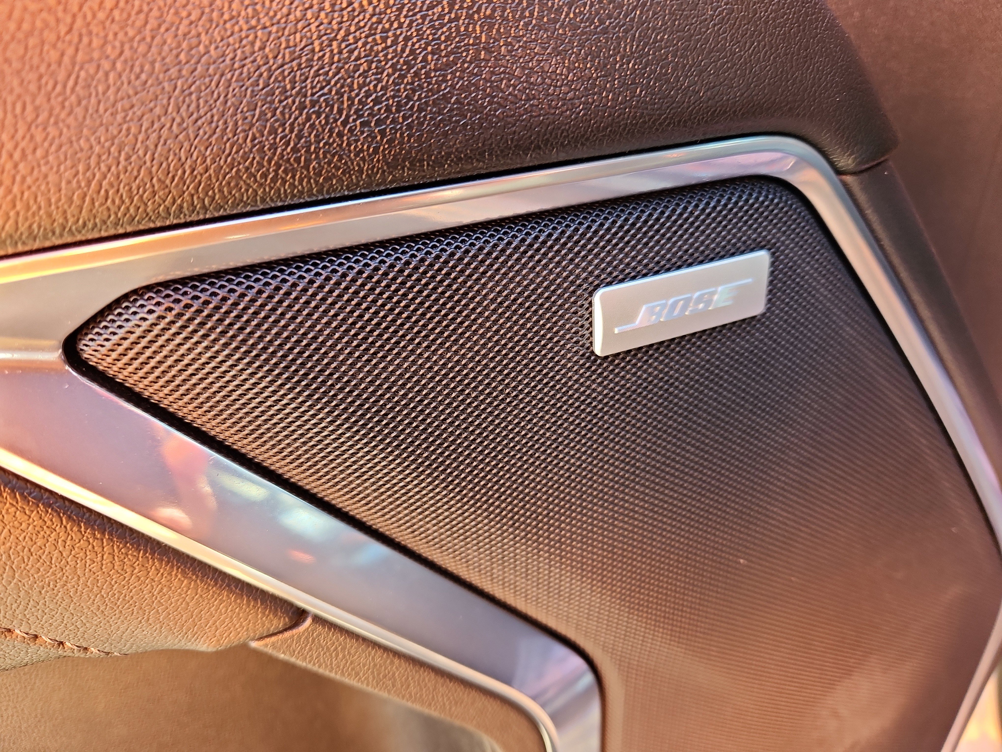 Used 2024 Chevrolet Silverado 2500 LTZ w/ LTZ Convenience Package image 13