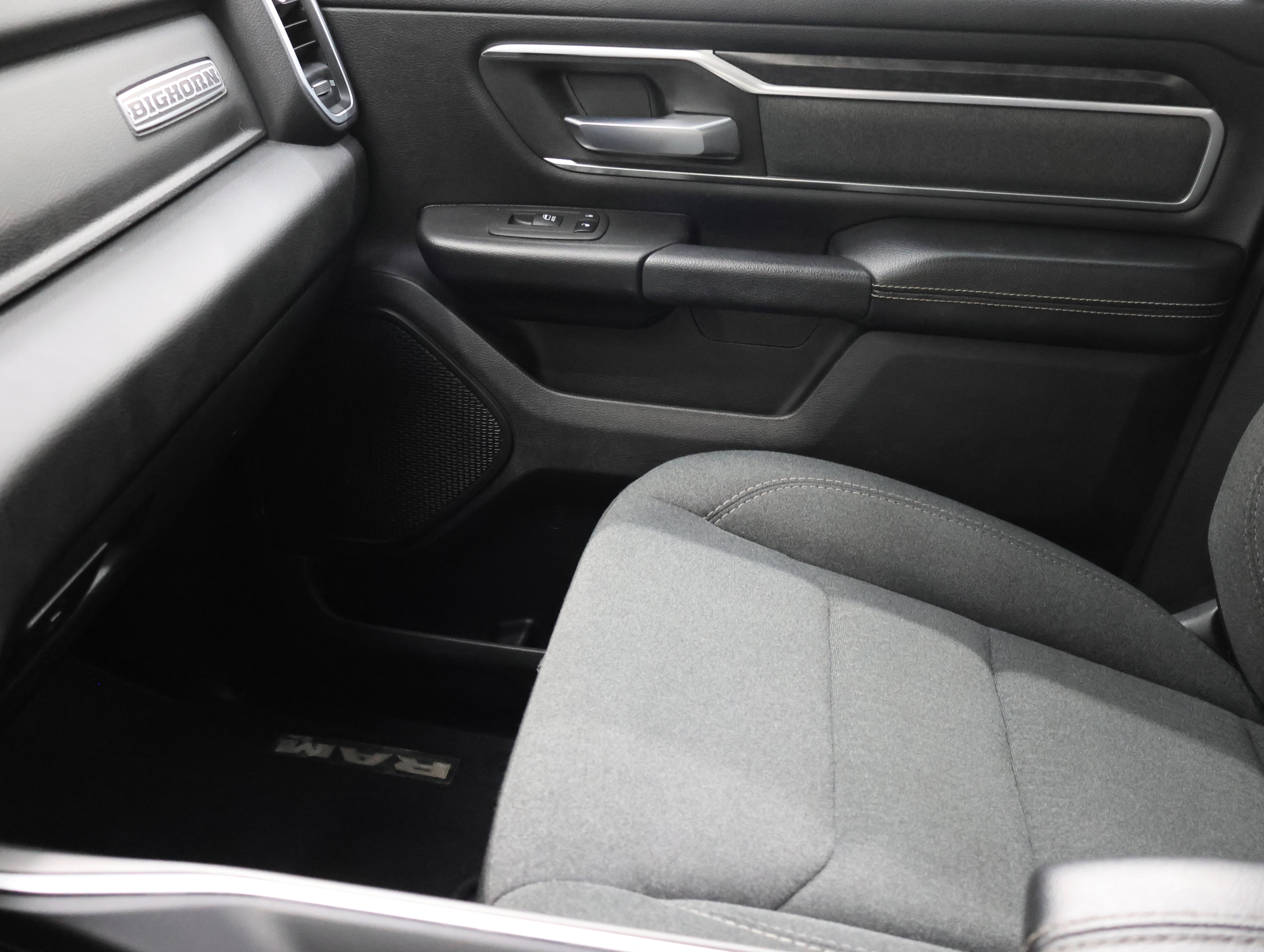 Used 2022 RAM 1500 Big Horn AWD/4WD image 13