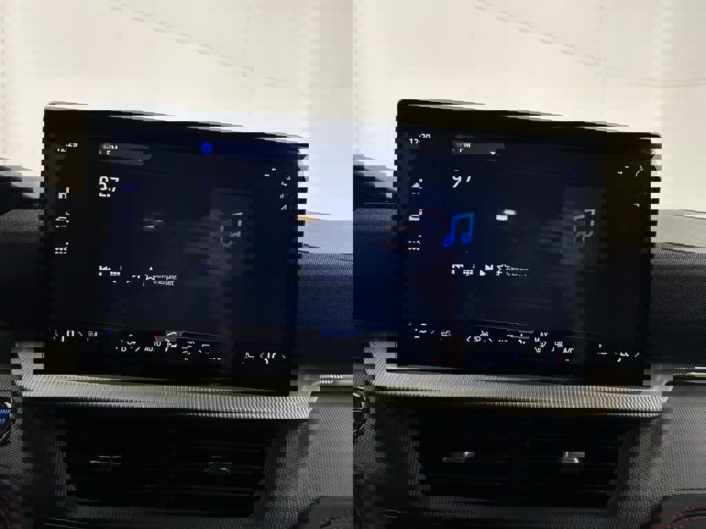 Used 2025 Ford Explorer ST-Line image 11