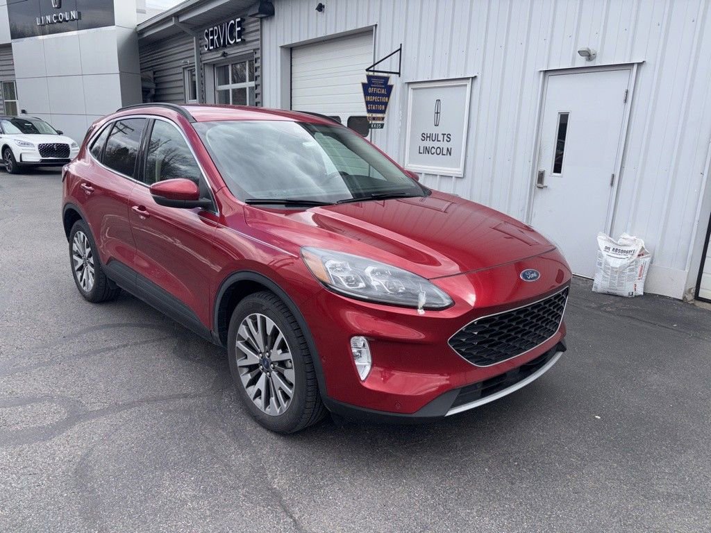 Used 2020 Ford Escape Titanium image 6