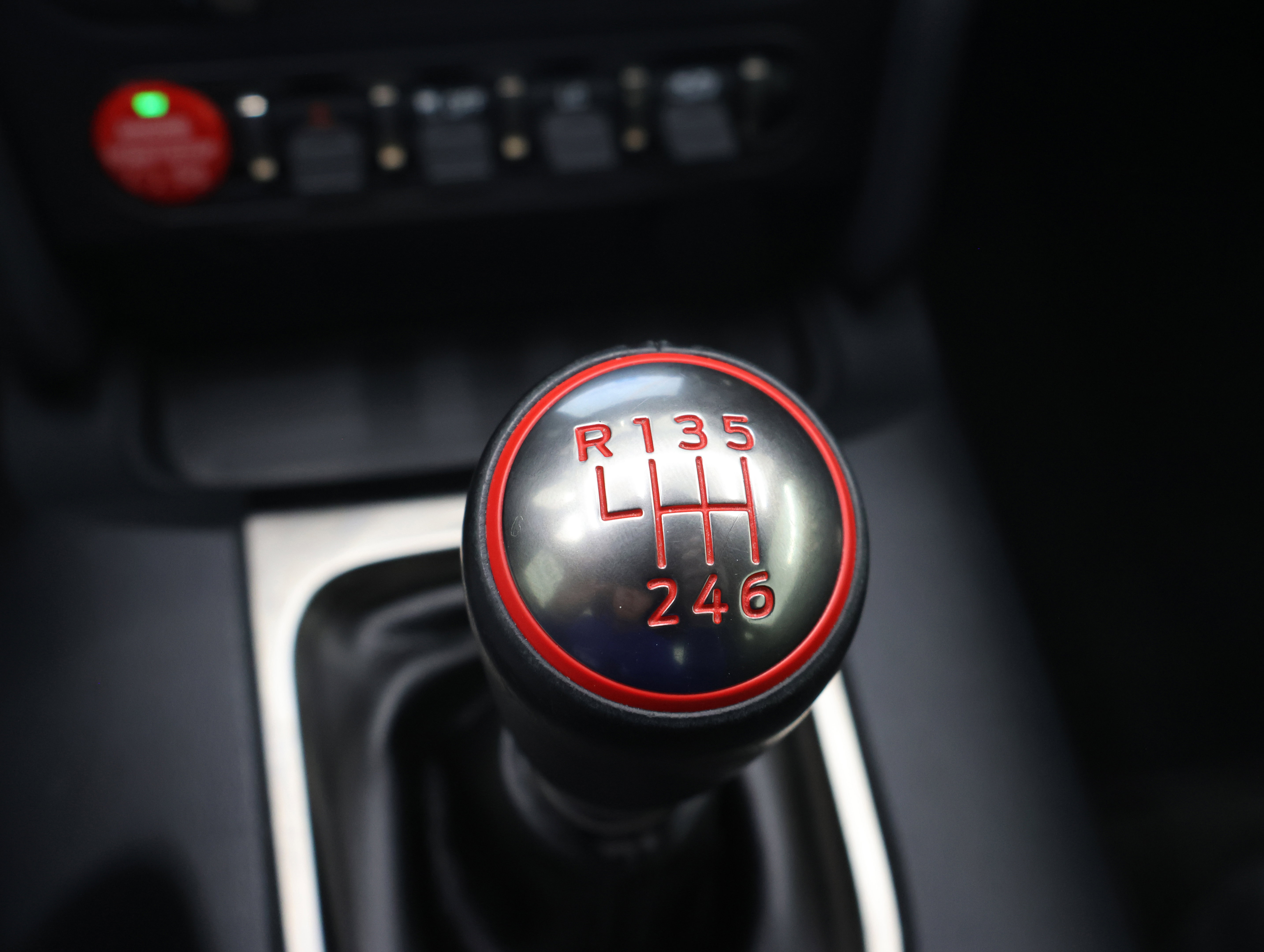 Used 2018 Ford Mustang Shelby GT350 w/ Electronics Package image 40