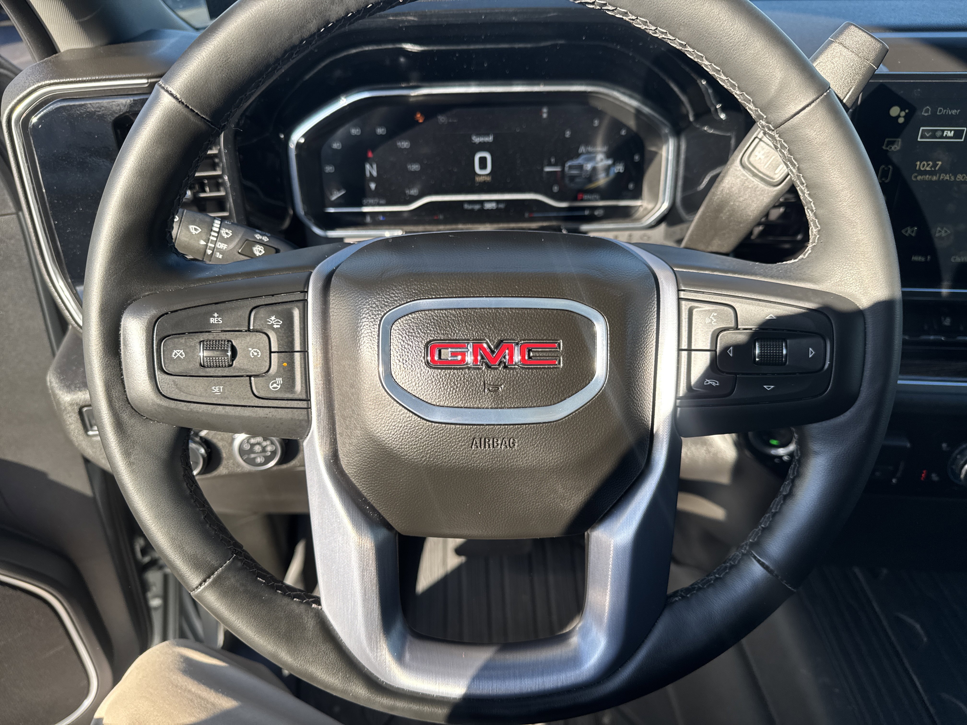 Used 2025 GMC Sierra 2500 SLE w/ SLE Value Package; AWD/4WD image 17