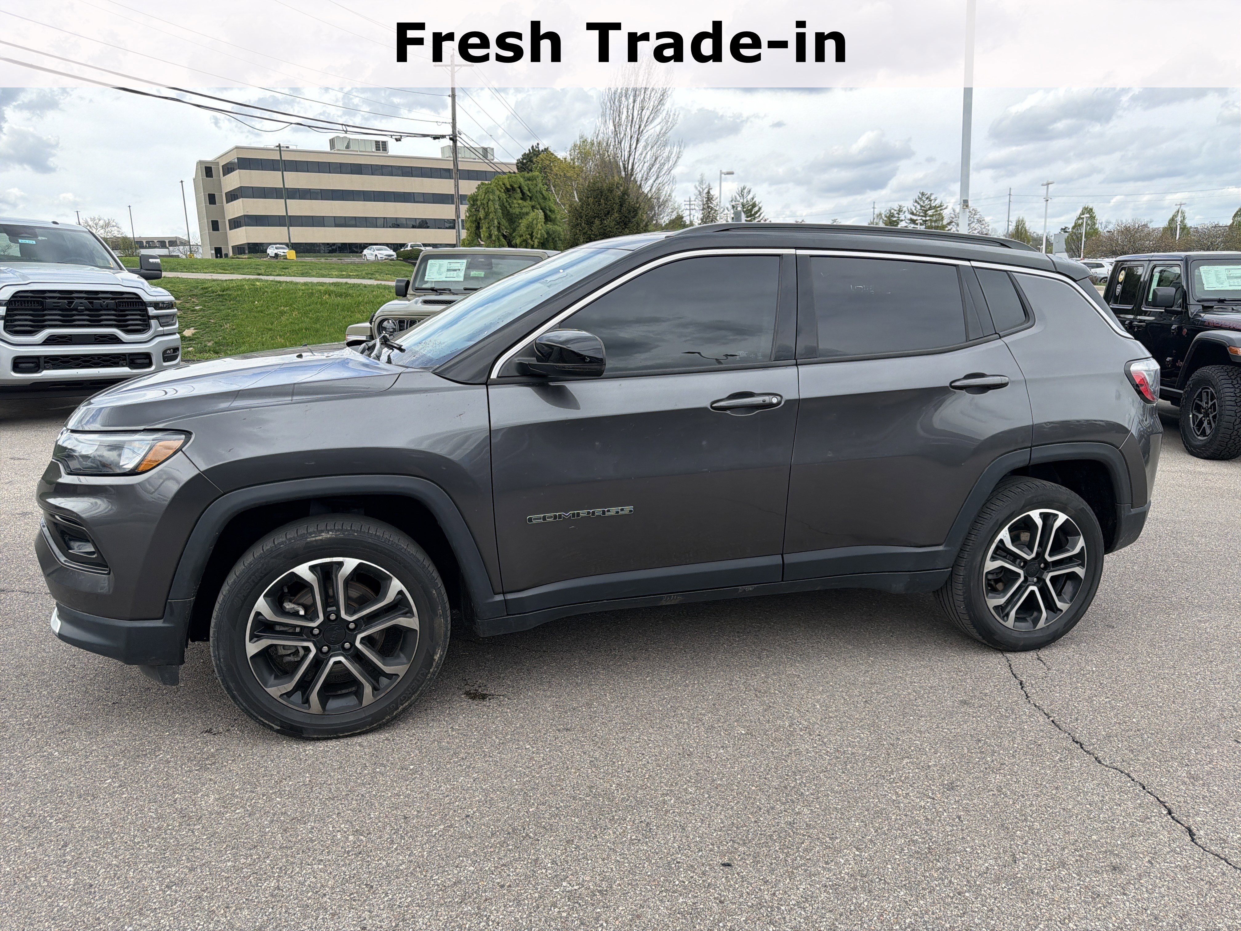 Used 2022 Jeep Compass Limited image 6