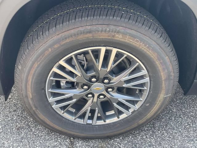 New 2027 Chevrolet Traverse LT w/ Driver Confidence Package FWD image 9