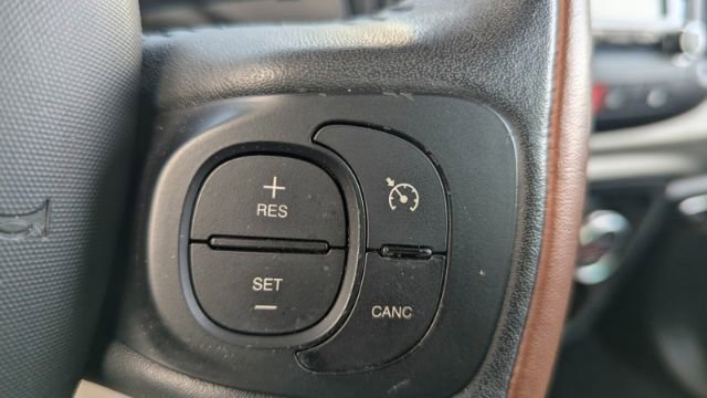 Used 2014 FIAT 500L Trekking w/ Popular Equipment Group image 25