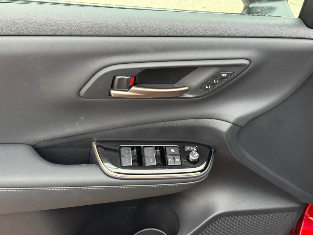 New 2026 Toyota Crown Platinum image 13