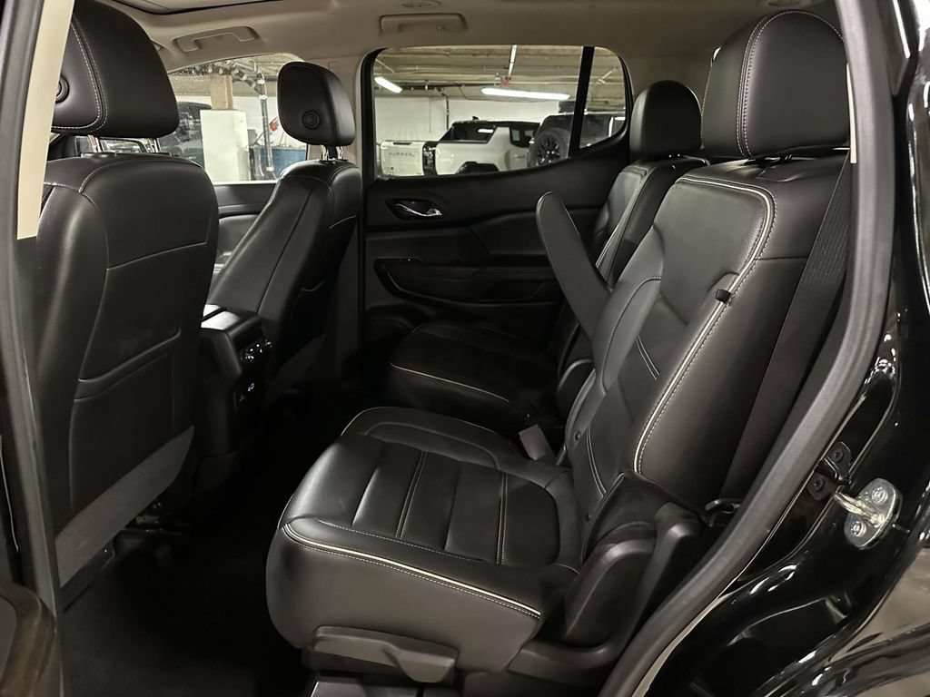 Used 2022 GMC Acadia Denali w/ Denali Technology Package AWD/4WD image 15
