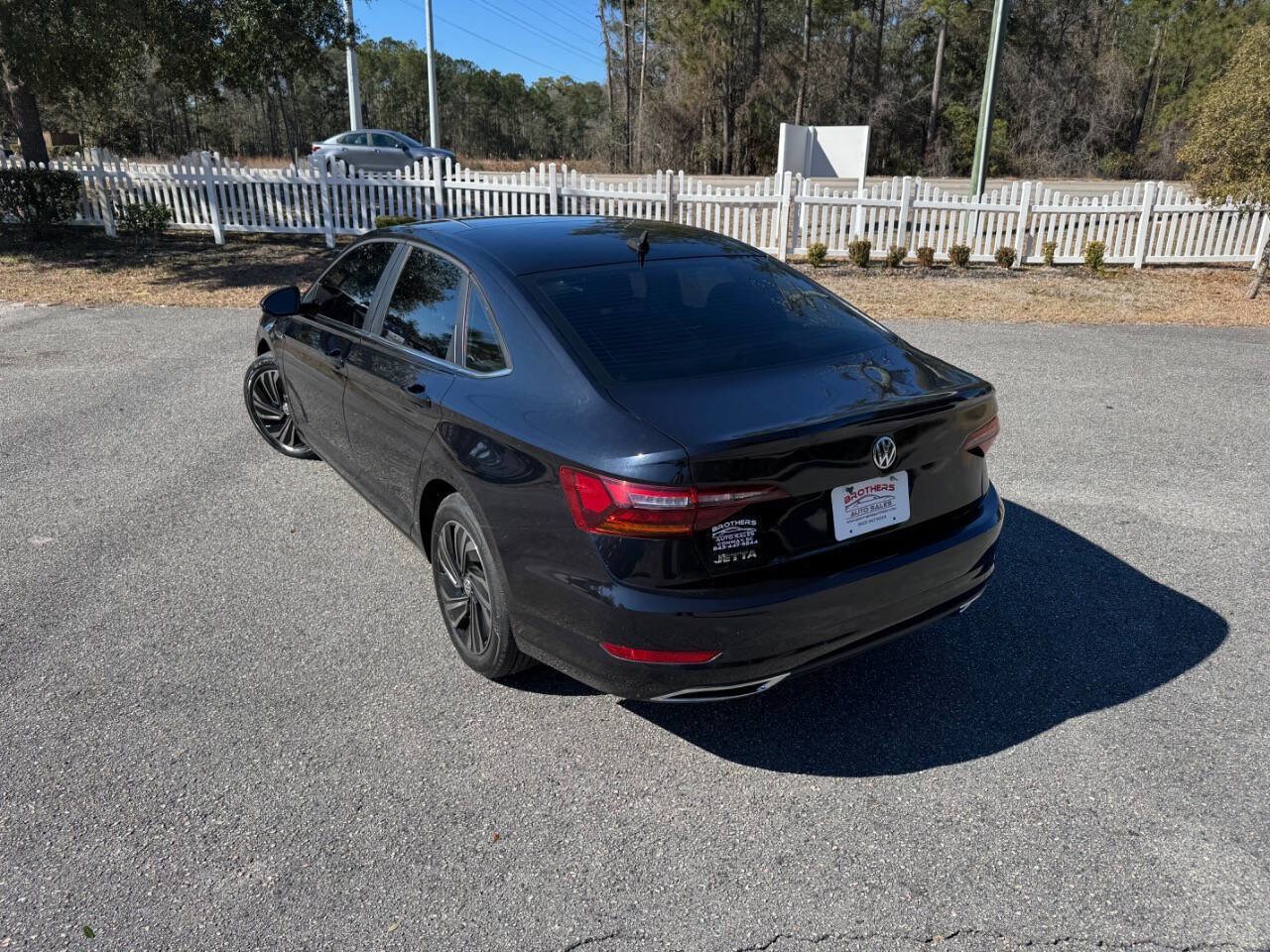 Used 2019 Volkswagen Jetta SEL Premium image 4