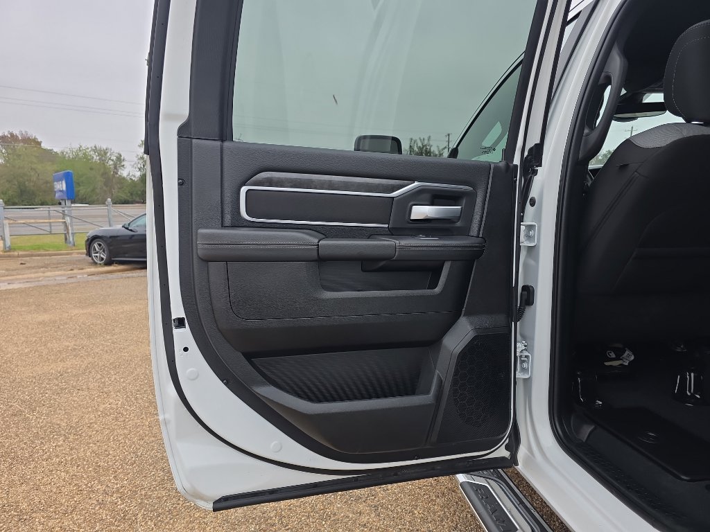 Used 2024 RAM 2500 Big Horn w/ Bed Utility Group image 15