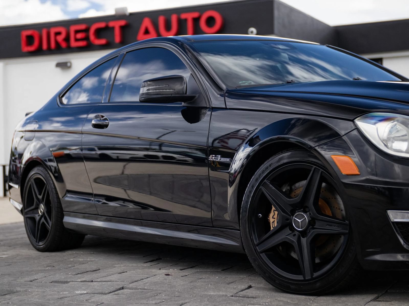 Used 2012 Mercedes-Benz C 63 AMG Coupe w/ Comand Single Disc Pkg image 2