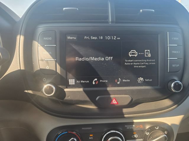Used 2025 Kia Soul LX w/ LX Technology Package FWD image 5