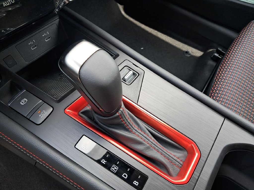 New 2026 Nissan Kicks SR AWD/4WD image 25