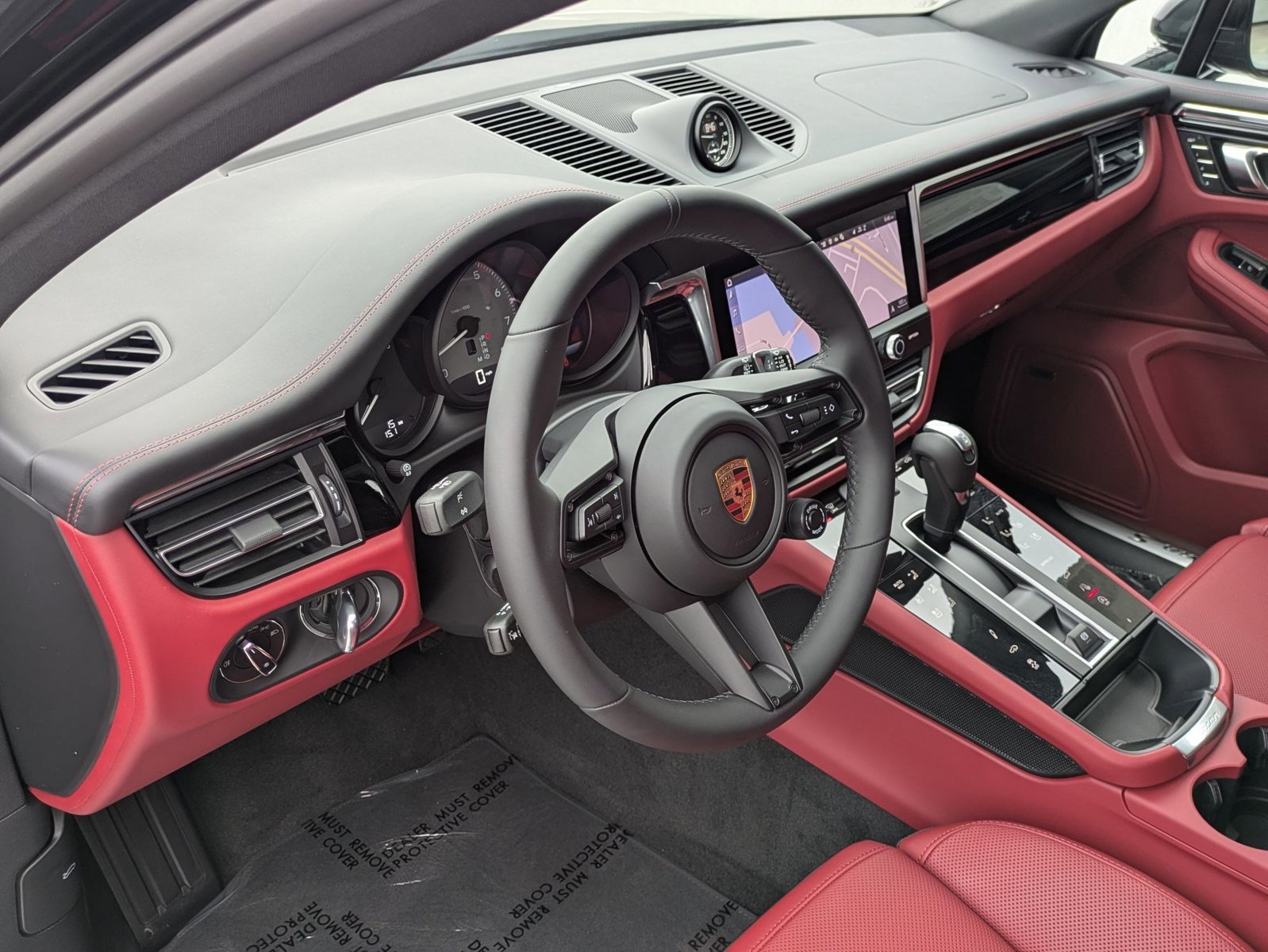 New 2026 Porsche Macan S image 4