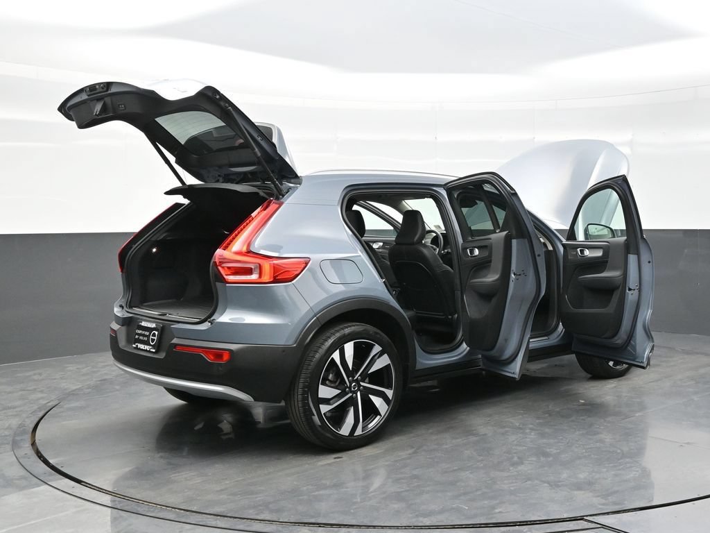 Used 2023 Volvo XC40 B5 Ultimate w/ Protection Package Premier AWD/4WD image 44