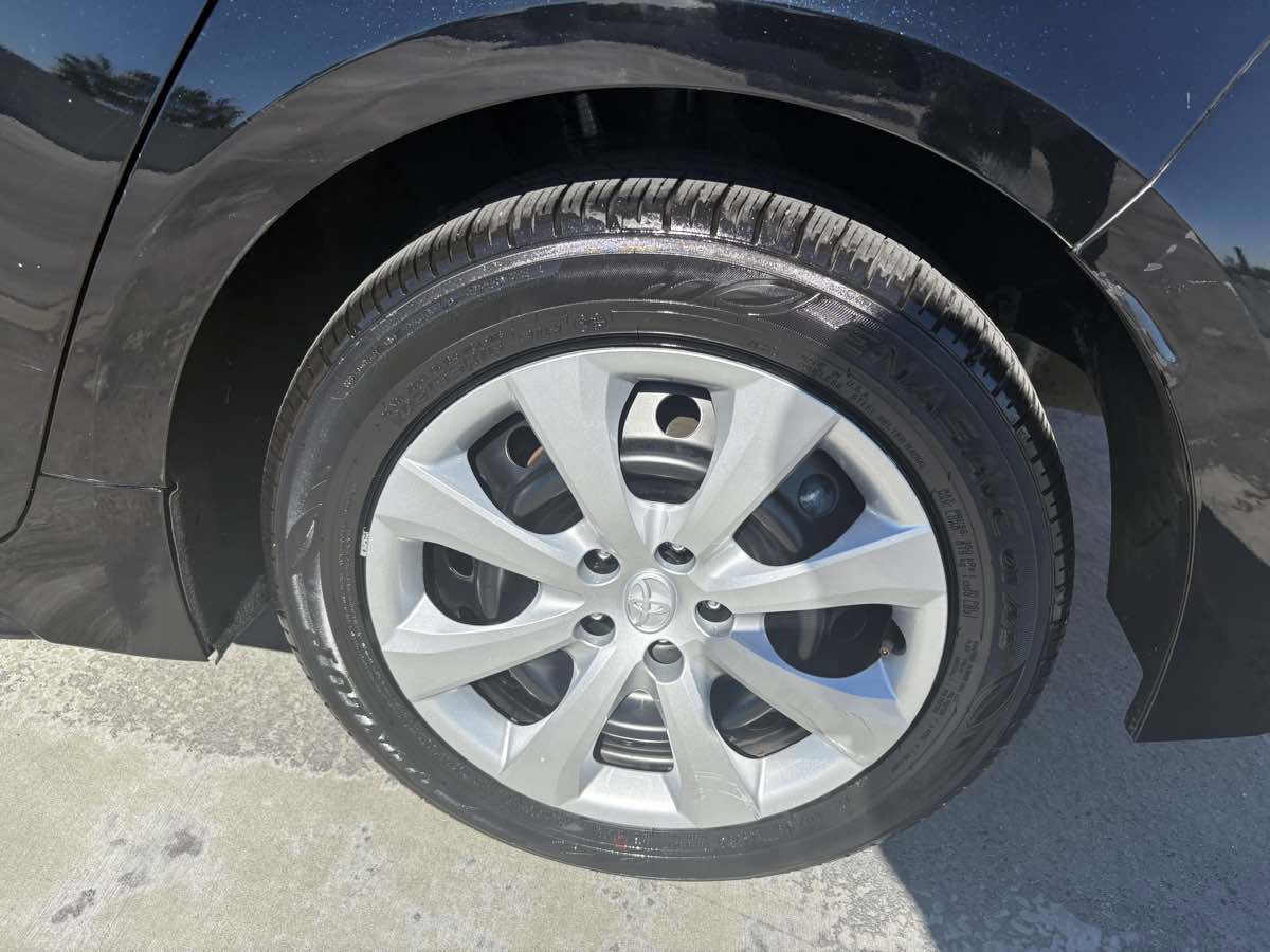 Used 2024 Toyota Corolla LE image 14