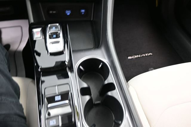 Used 2023 Hyundai Sonata SE FWD image 11