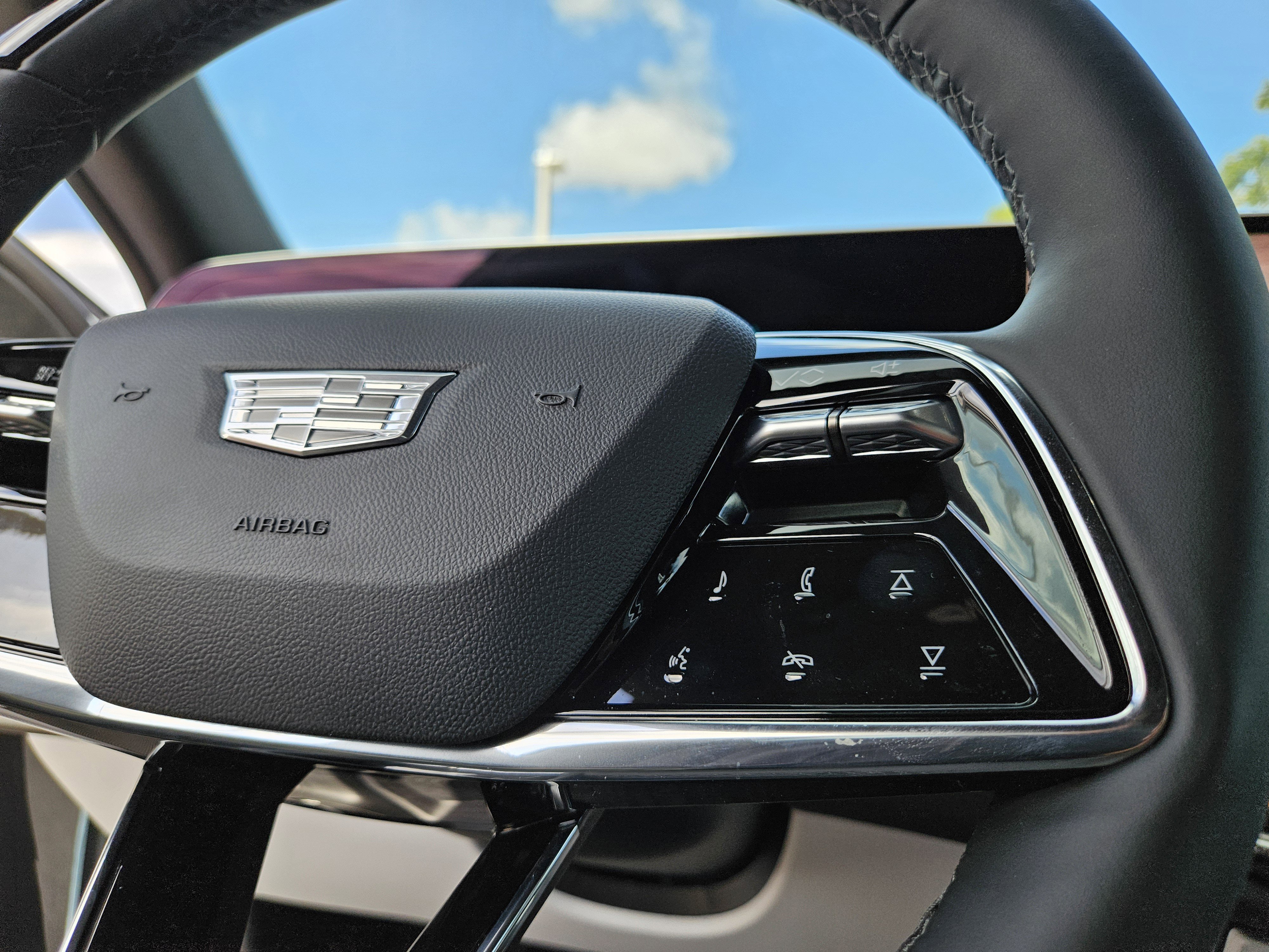 New 2025 Cadillac Lyriq Sport w/ LPO, Floor Liner Package RWD image 32