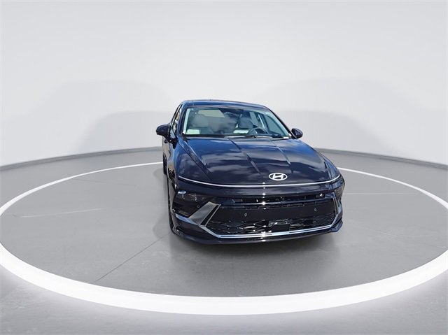 New 2025 Hyundai Sonata Limited image 3